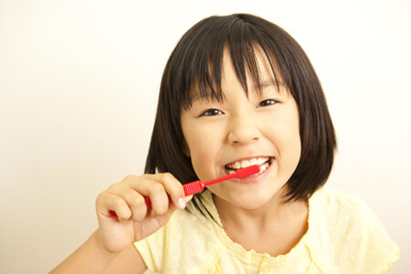 千葉市緑区高田町・たかだの森歯科・永久歯が生え始める時期