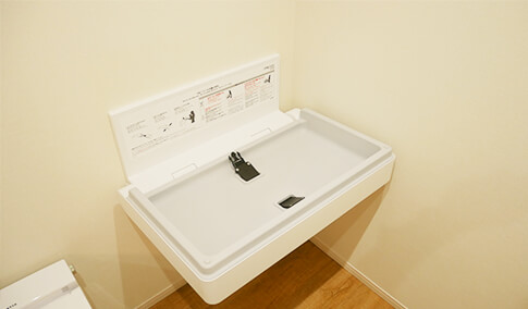 千葉市緑区高田町・たかだの森歯科・おむつ交換台